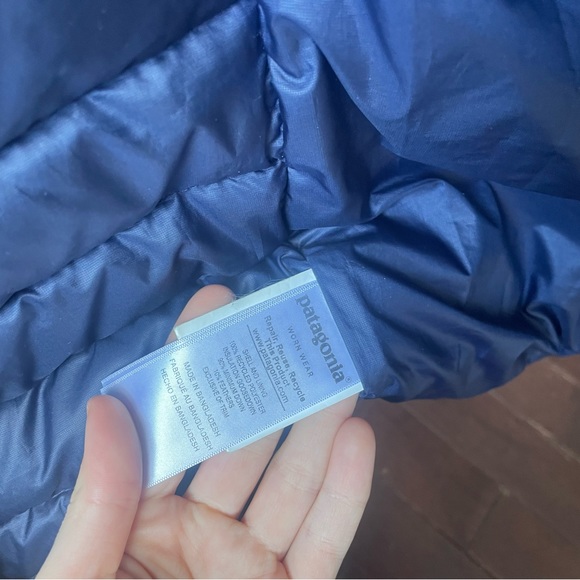 Patagonia Down Puffer Navy - Picture 8 of 9